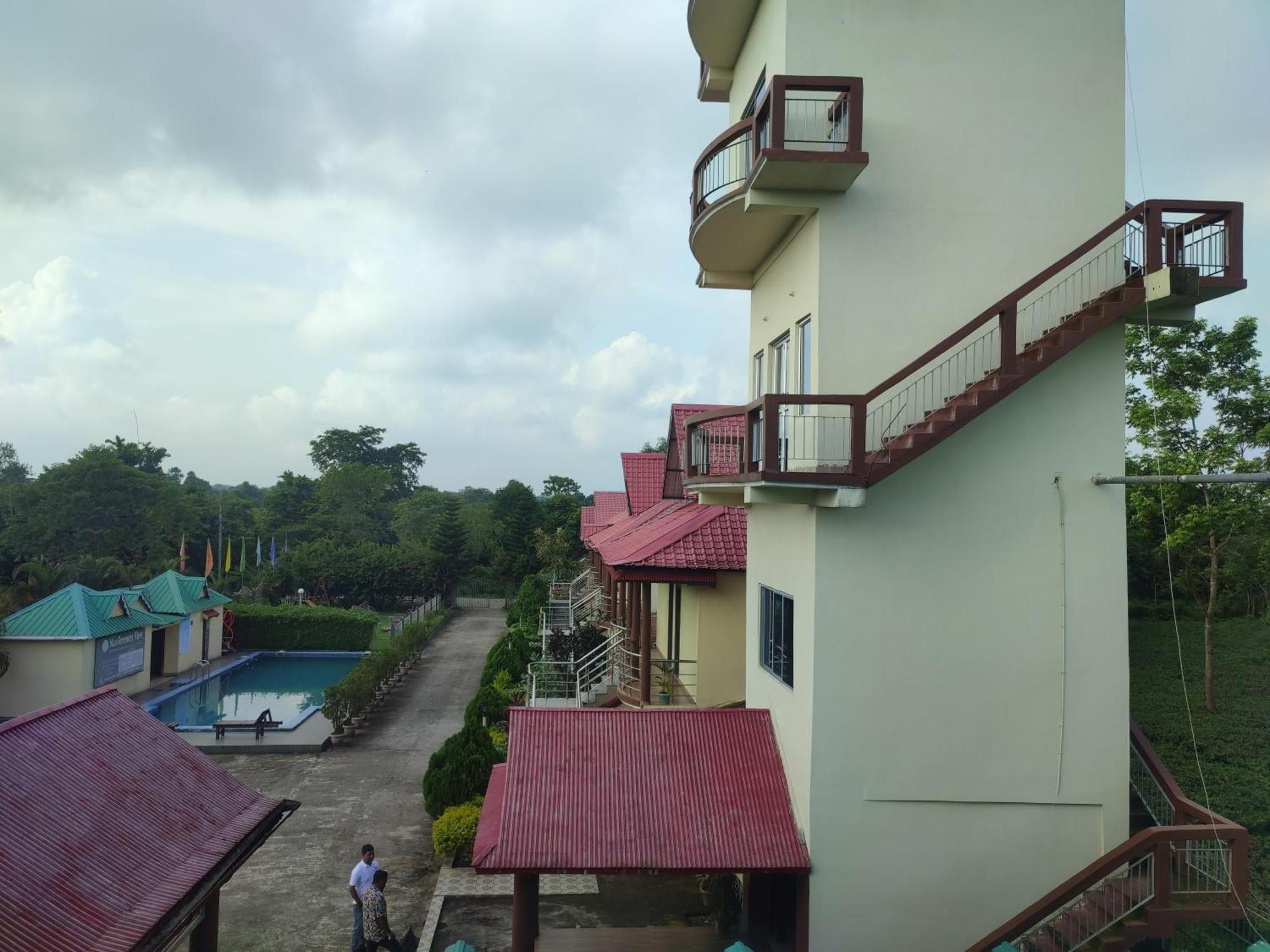 Maa Greenary View - A Holiday Resort Alipur Duar Bagian luar foto
