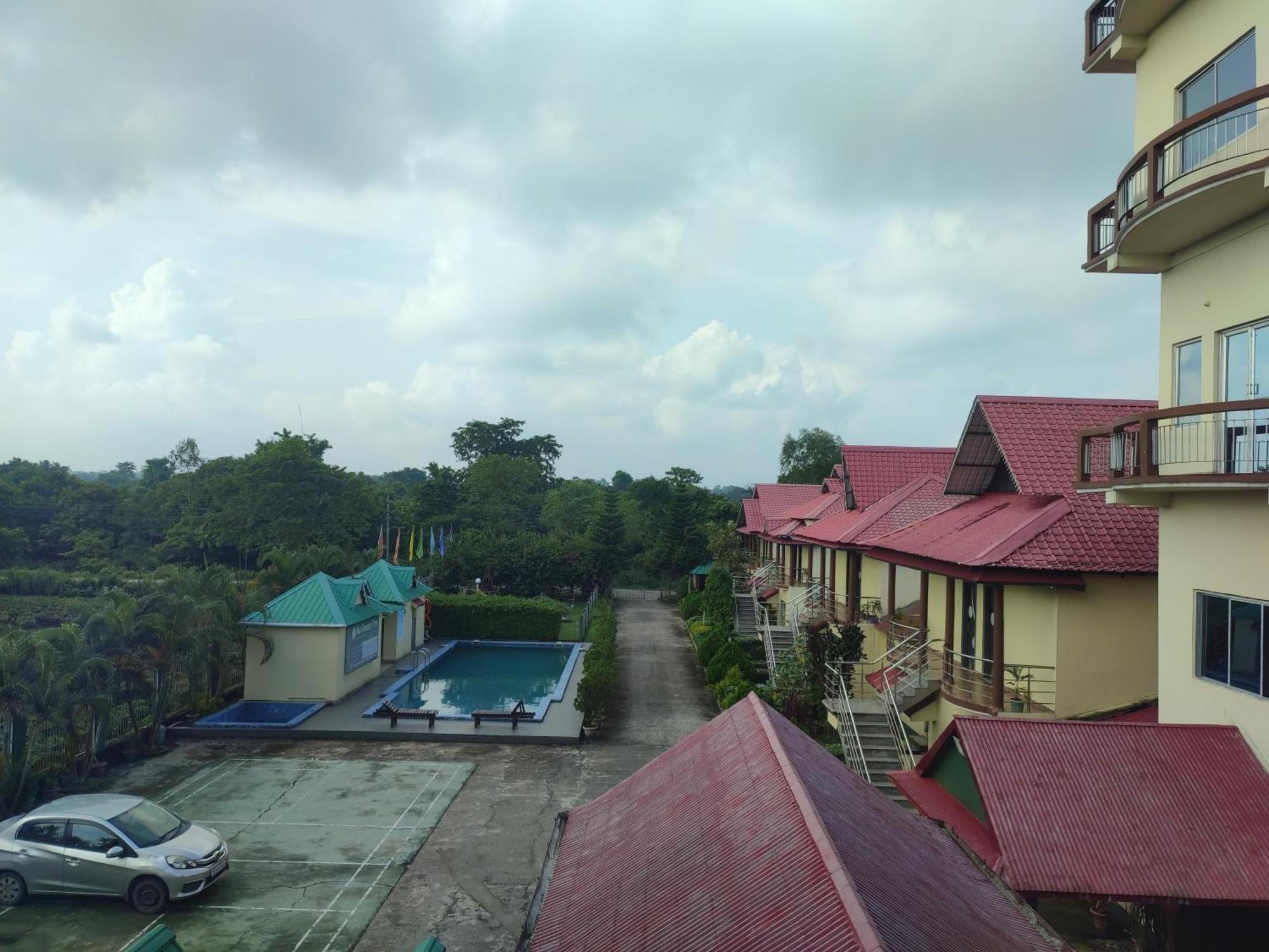 Maa Greenary View - A Holiday Resort Alipur Duar Bagian luar foto