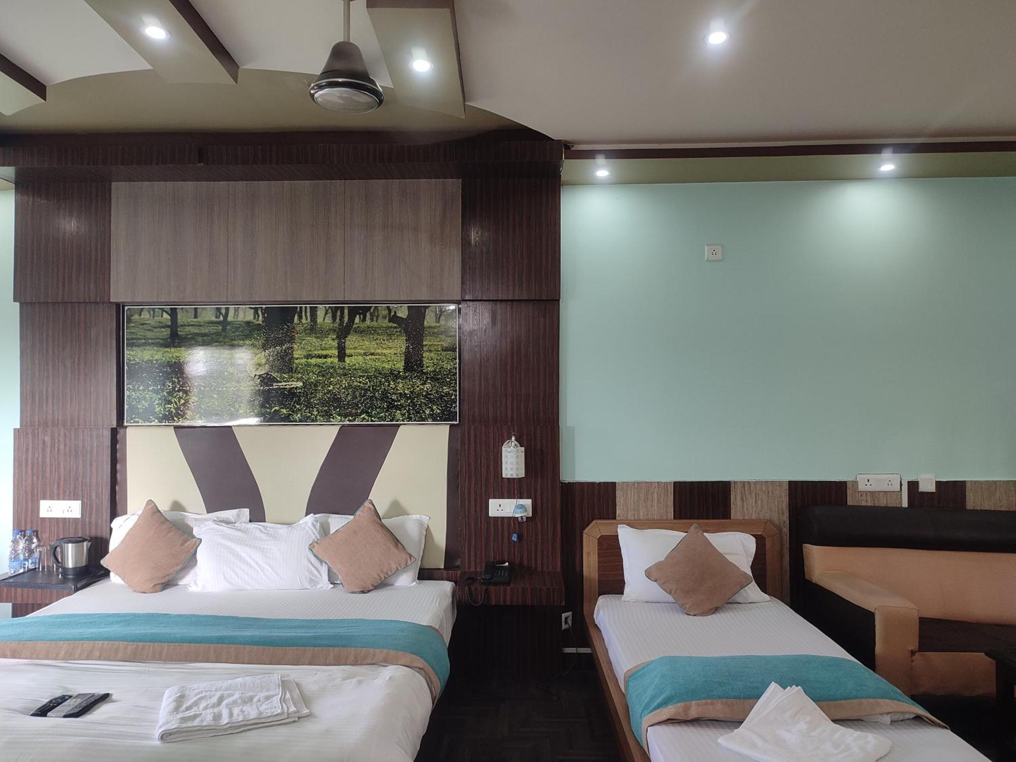 Maa Greenary View - A Holiday Resort Alipur Duar Bagian luar foto