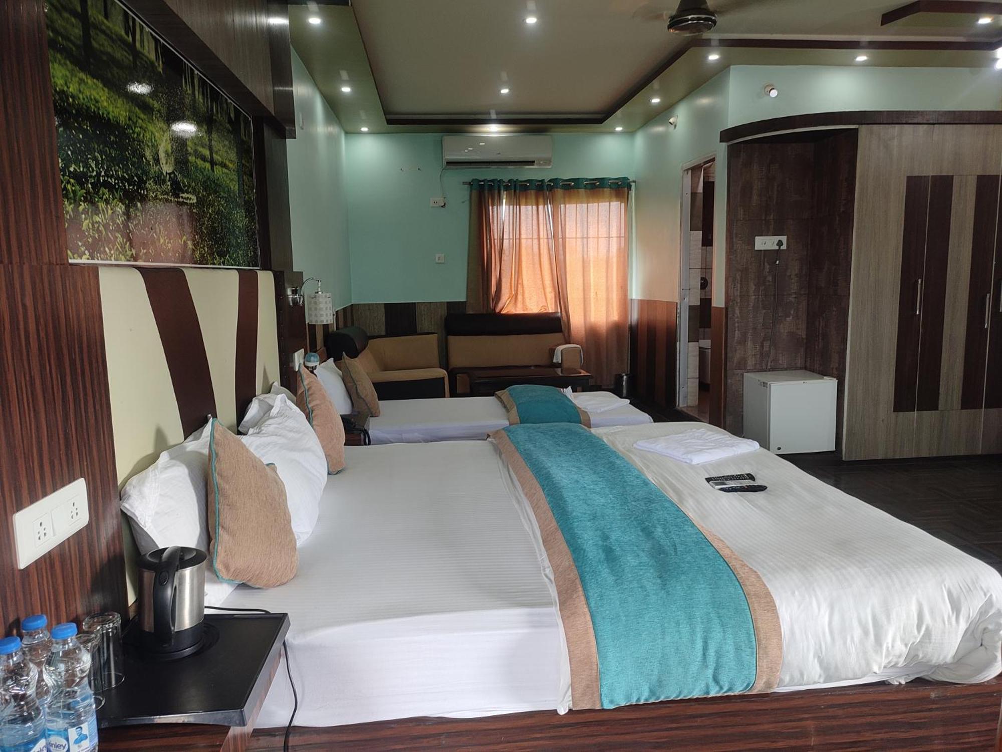 Maa Greenary View - A Holiday Resort Alipur Duar Bagian luar foto