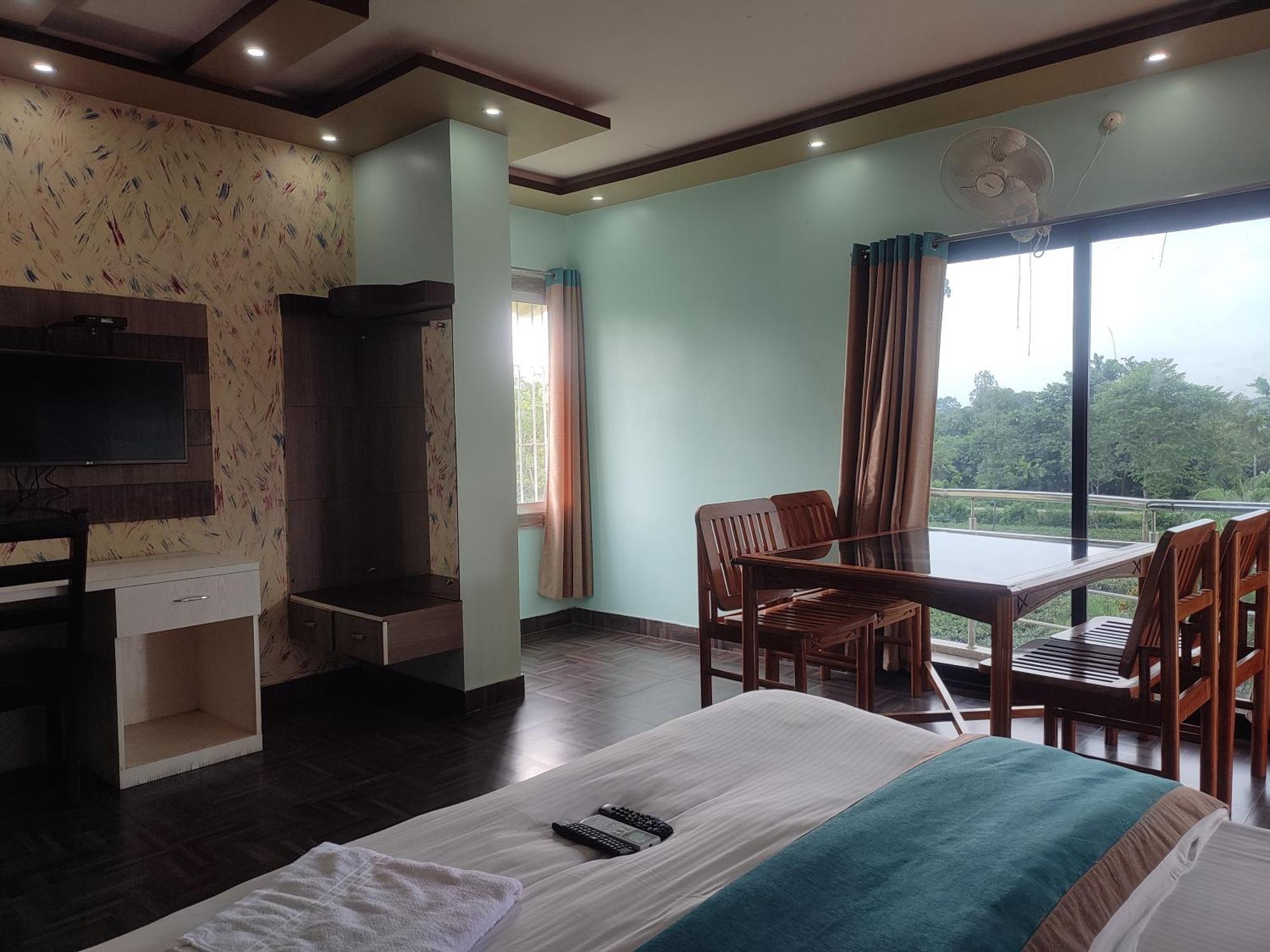 Maa Greenary View - A Holiday Resort Alipur Duar Bagian luar foto
